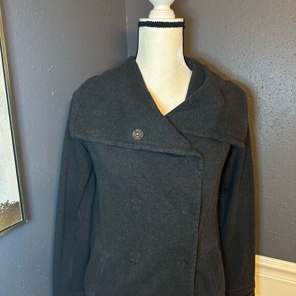 Lululemon Gratitude Wrap - Picture 7 of 13